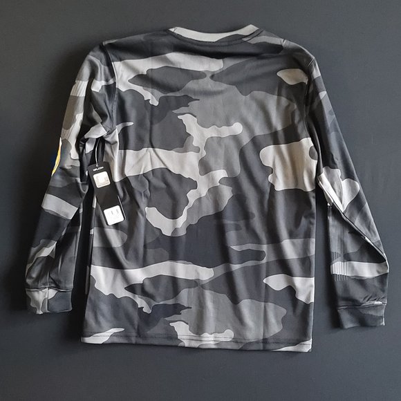 Los Angeles Rams New NFL Football Shirt Boys Size 14 - 16 $40.00 - Picture 2 of 11